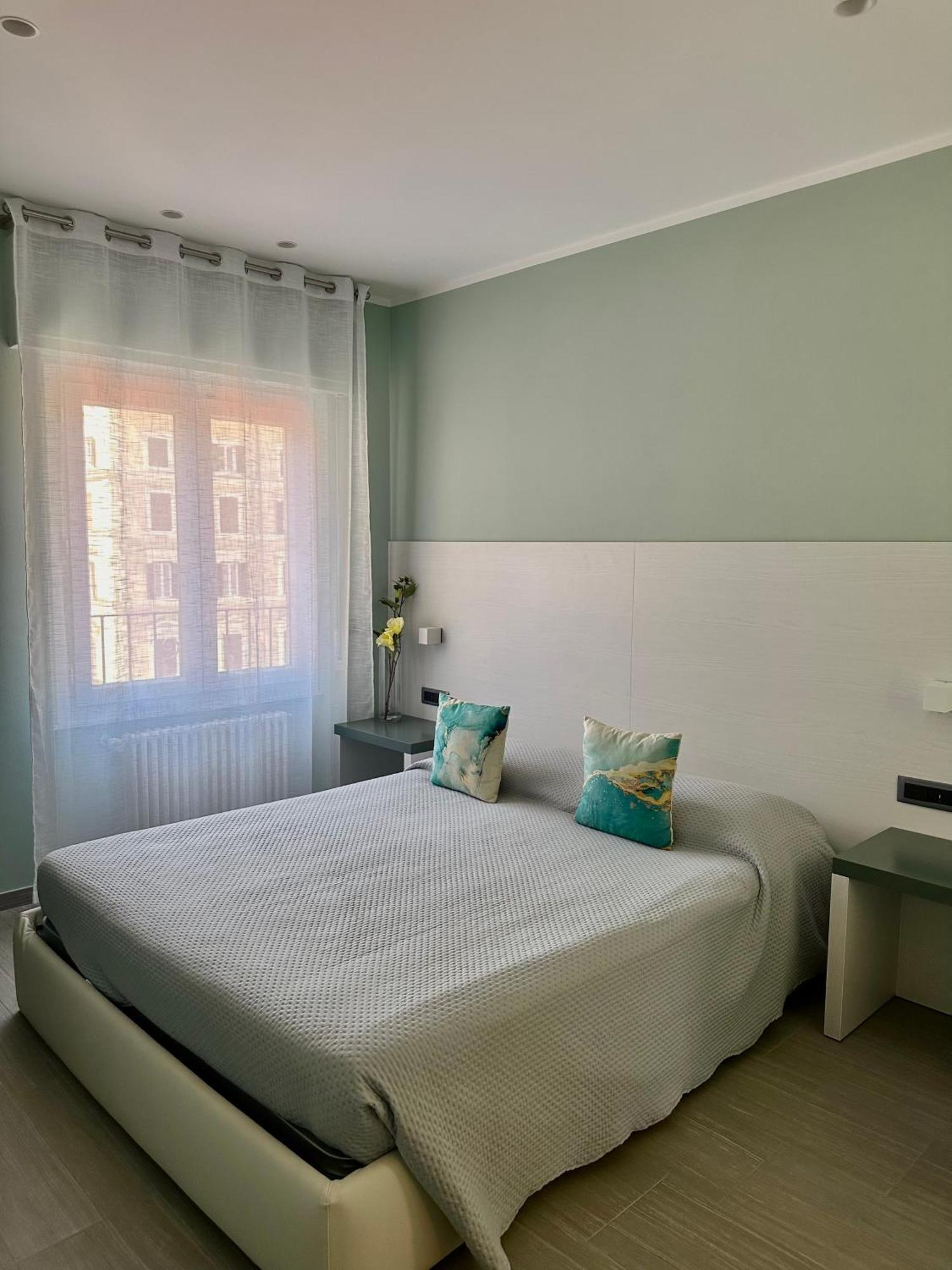 Real Rooms Dalia La Spezia Exterior photo
