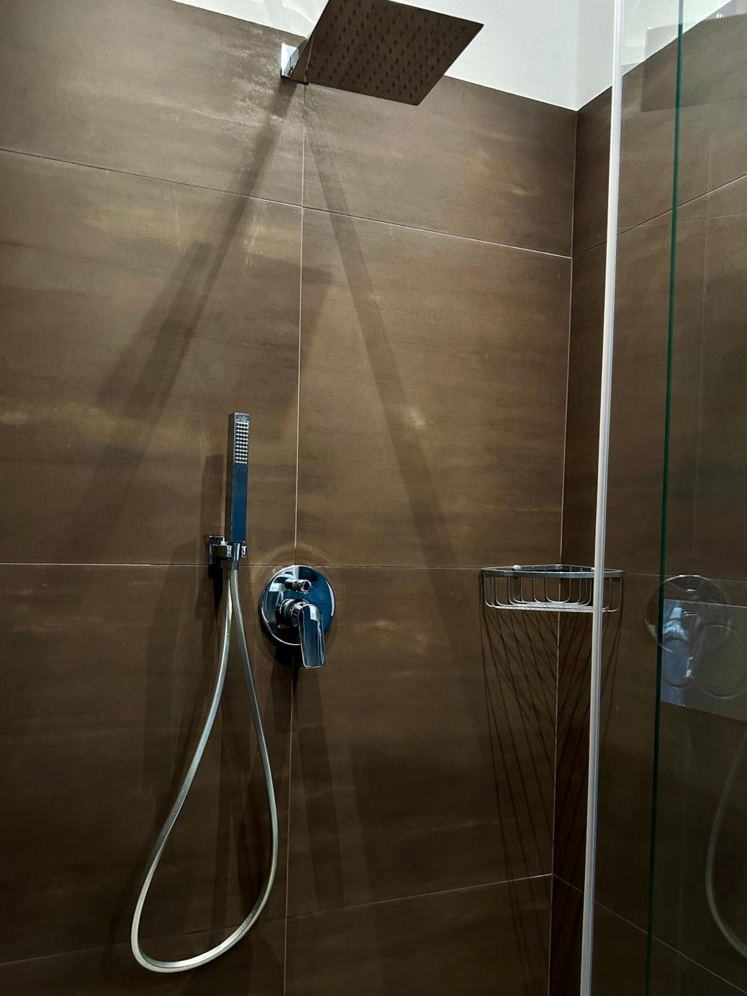 Real Rooms Dalia La Spezia Exterior photo